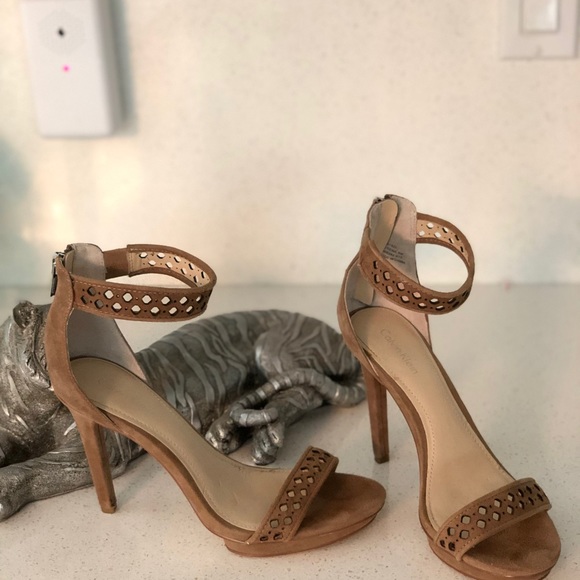 Calvin Klein Shoes - Calvin Klein sandals size 6